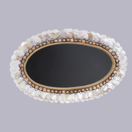 Miroir ovale en coquillage