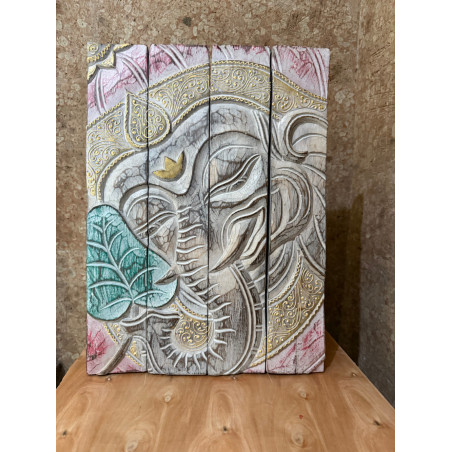 Sculpture Murale en Bois – Ganesh Spirituel Fait Main Rose & Ocre