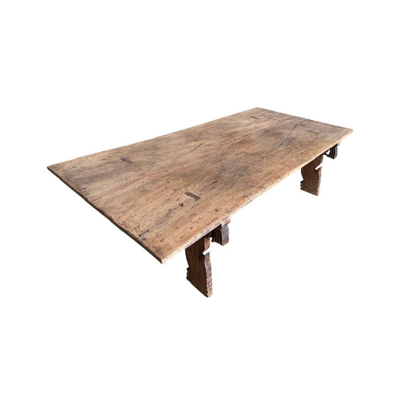 Table de massage ancienne en bois de Neem – Pièce d’exception du Kerala (Inde du Sud)